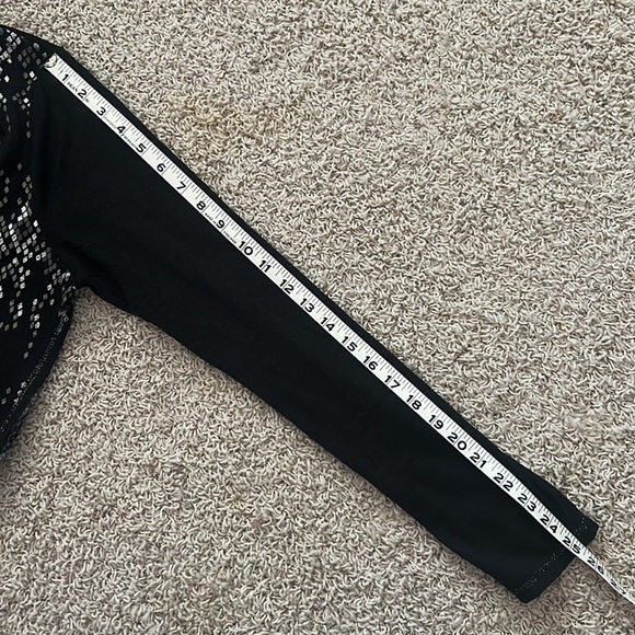 MISS ME BLINGY SWEATER⚜️Lightweight Black & Silver💎Hi-Low🖤Chevron Design on Back - Picture 10 of 10